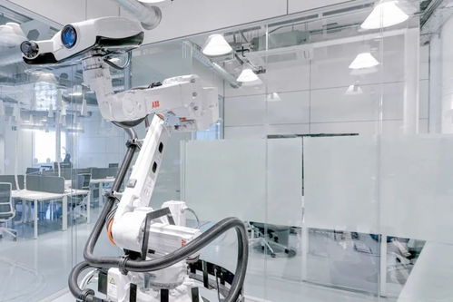 2024年展望 ABB機(jī)器人視角下的機(jī)器人與人工智能三大發(fā)展趨勢與基礎(chǔ)軟件開發(fā)變革